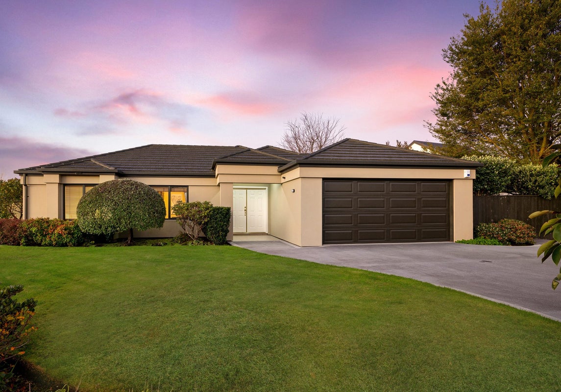 55 Marble Wood Drive, Papanui, Christchurch - Carousel 1