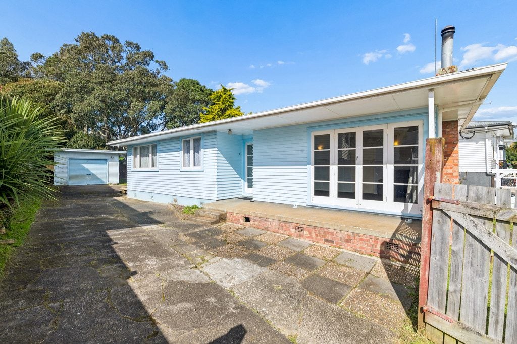 11 Pitcairn Place, Avondale, Auckland - Carousel 1