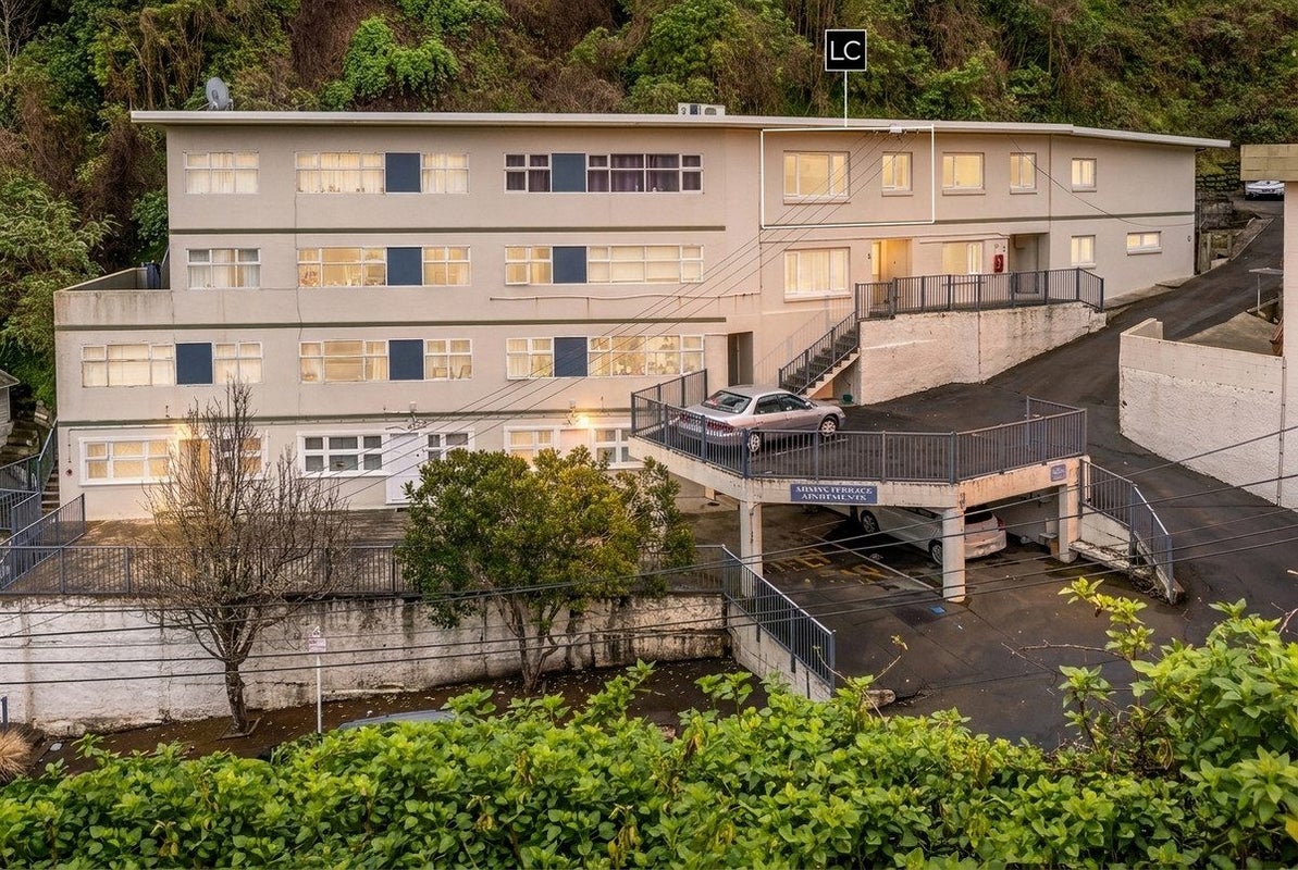 15/51 Adams Terrace, Kelburn, Wellington, Wellington - Carousel 1