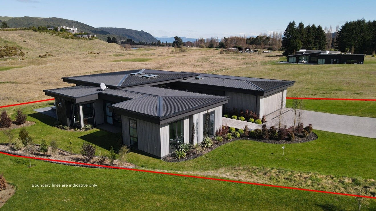 12 The Fairways, Kinloch, Taupo - Carousel 2