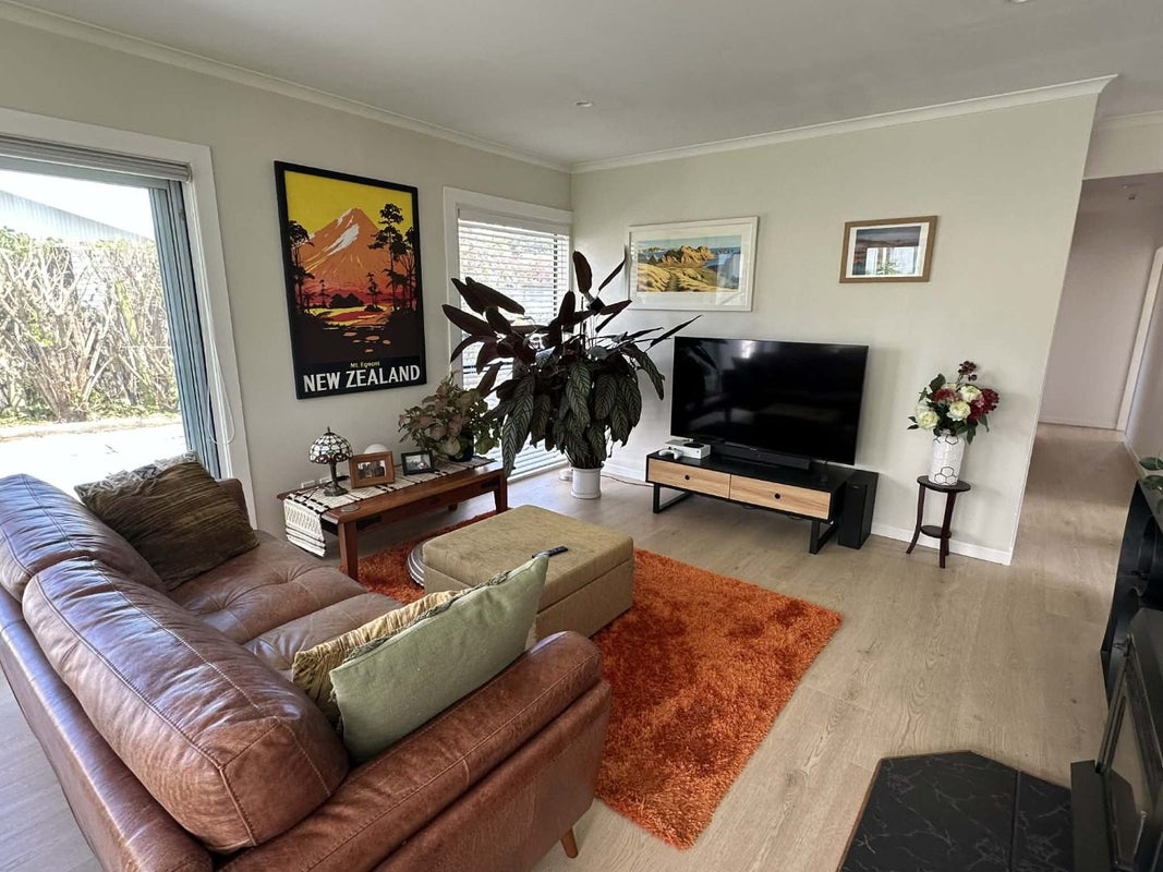 71 Kiwi Road, Raumati Beach, Paraparaumu - Carousel 2