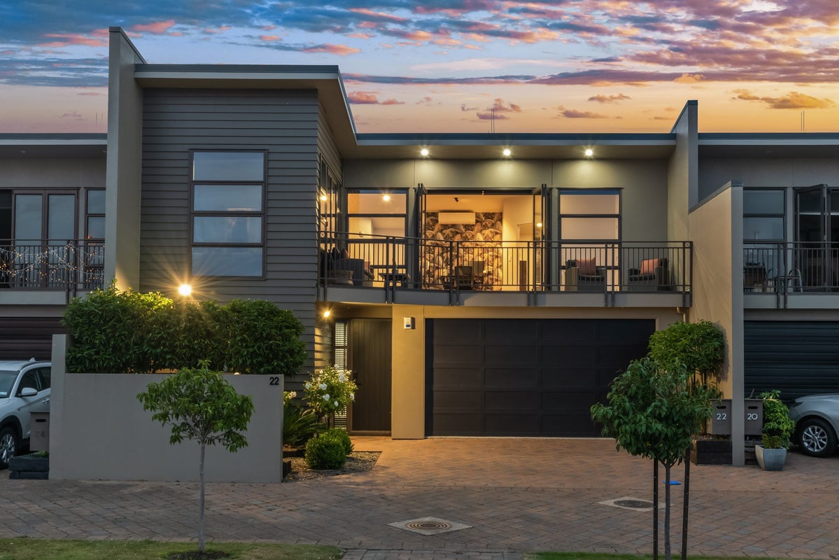 22 Balrickard Way, Milson, Palmerston North - Carousel 30