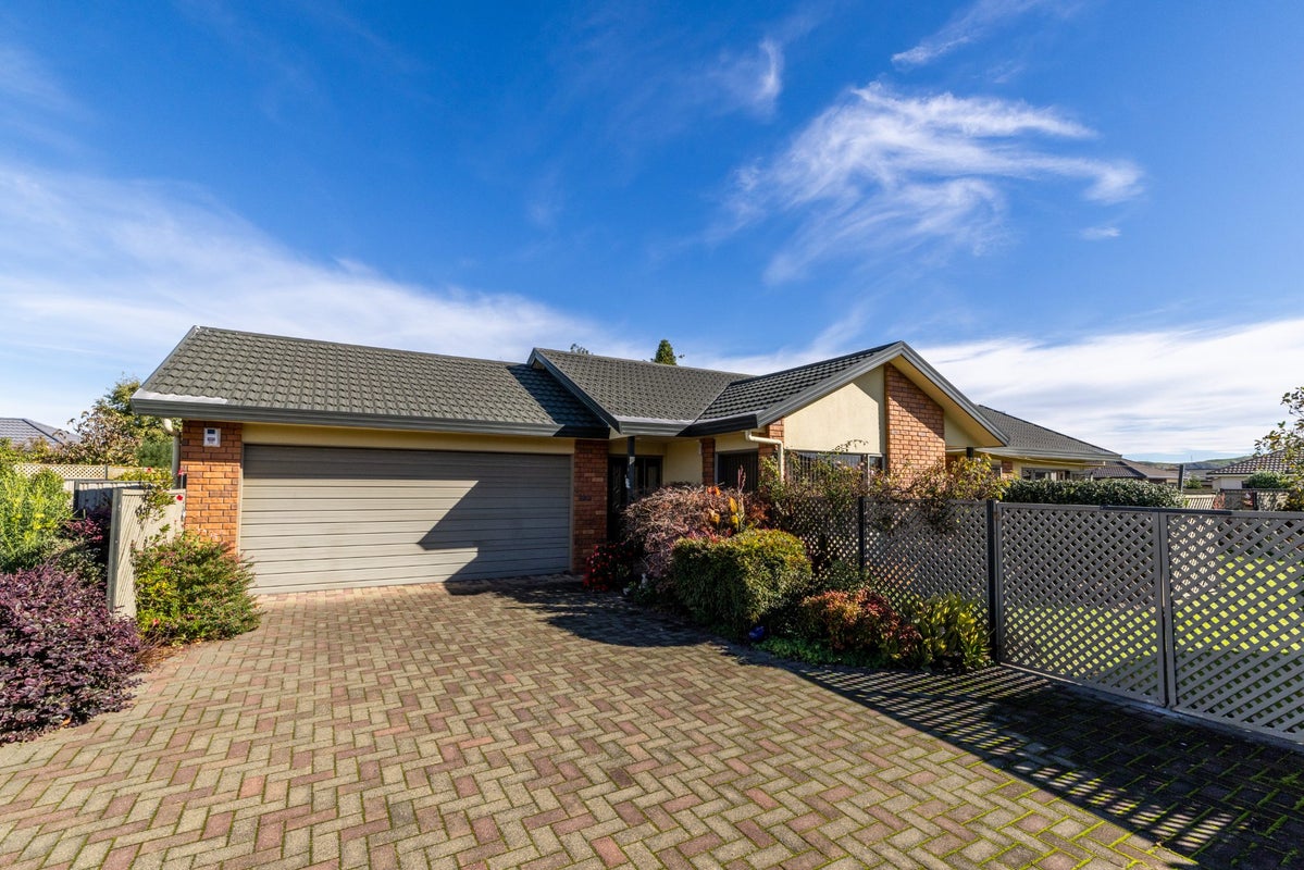 8 Rosehill Way, Taradale, Napier - Carousel 15