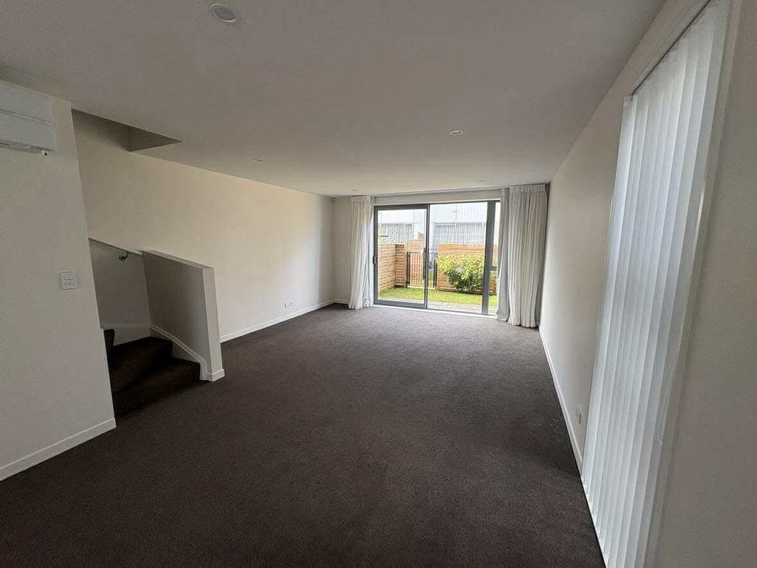 7/130 Richmond Street, Petone, Lower Hutt - Carousel 2