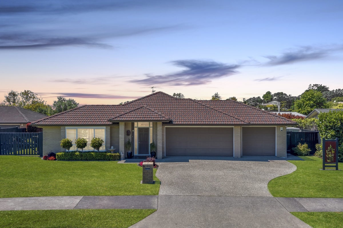 9 Pony Park Place, Beachlands, Manukau City, Auckland - Carousel 1