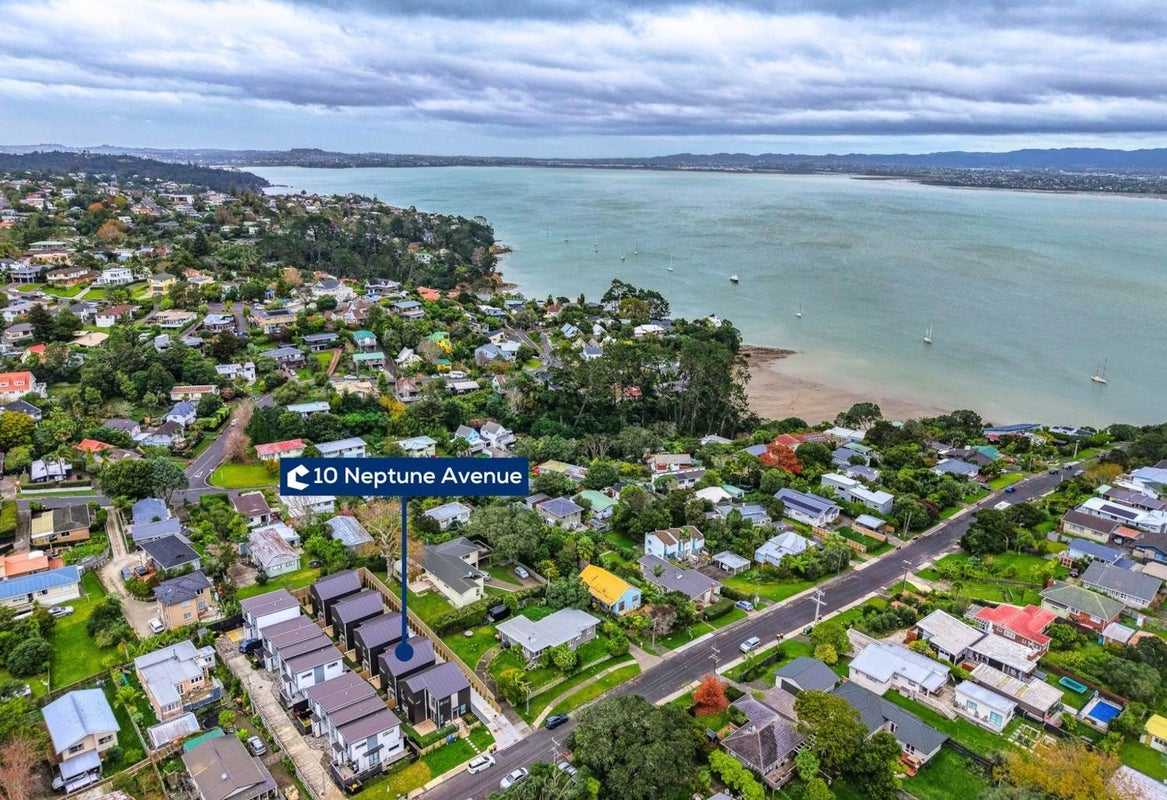 10C Neptune Avenue, Beach Haven, Auckland - Carousel 17