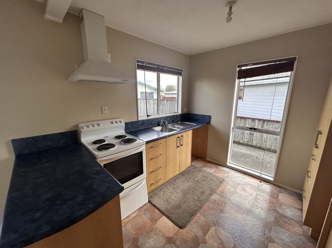 5 Flygers Line, Milson, Palmerston North - Carousel 1