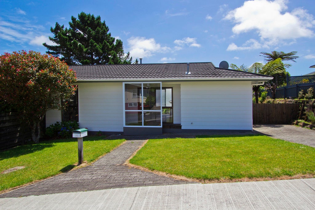 2/36 Timaru Grove, Kelson, Lower Hutt - Carousel 21