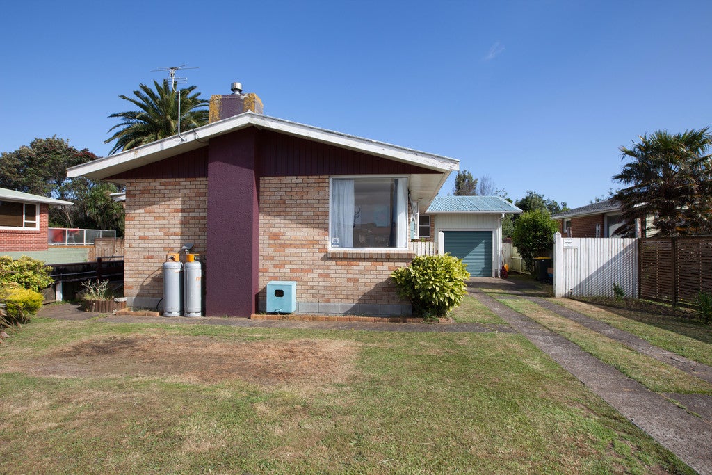 12 Severn Place, Spotswood, New Plymouth - Carousel 18