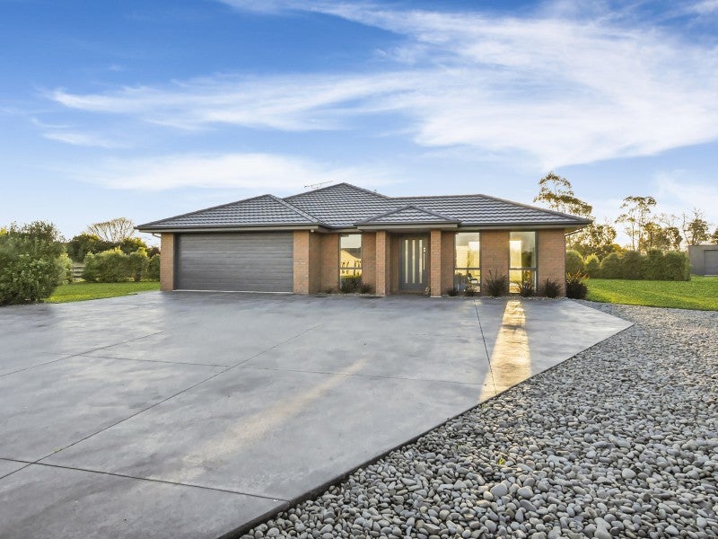 1 Showground Place, Leeston, Leeston - Carousel 19
