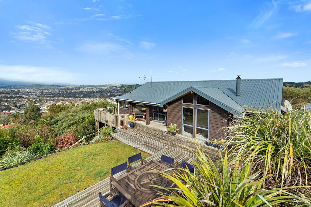 68 Mountain Road, Western Heights, Rotorua - Carousel 1