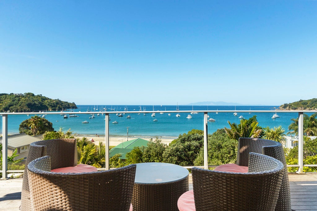 159 Ocean View Road, Oneroa, Waiheke Island - Carousel 1