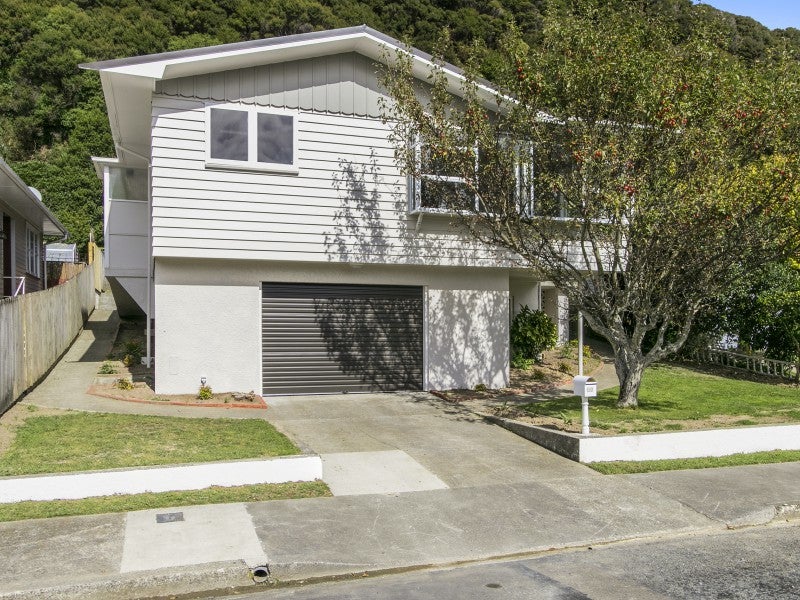 59 Cleary Street, Waterloo, Lower Hutt - Carousel 1