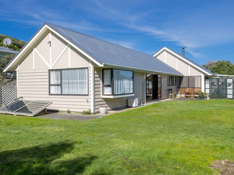 28A Toi Street, Otaki Beach, Otaki - Carousel 1