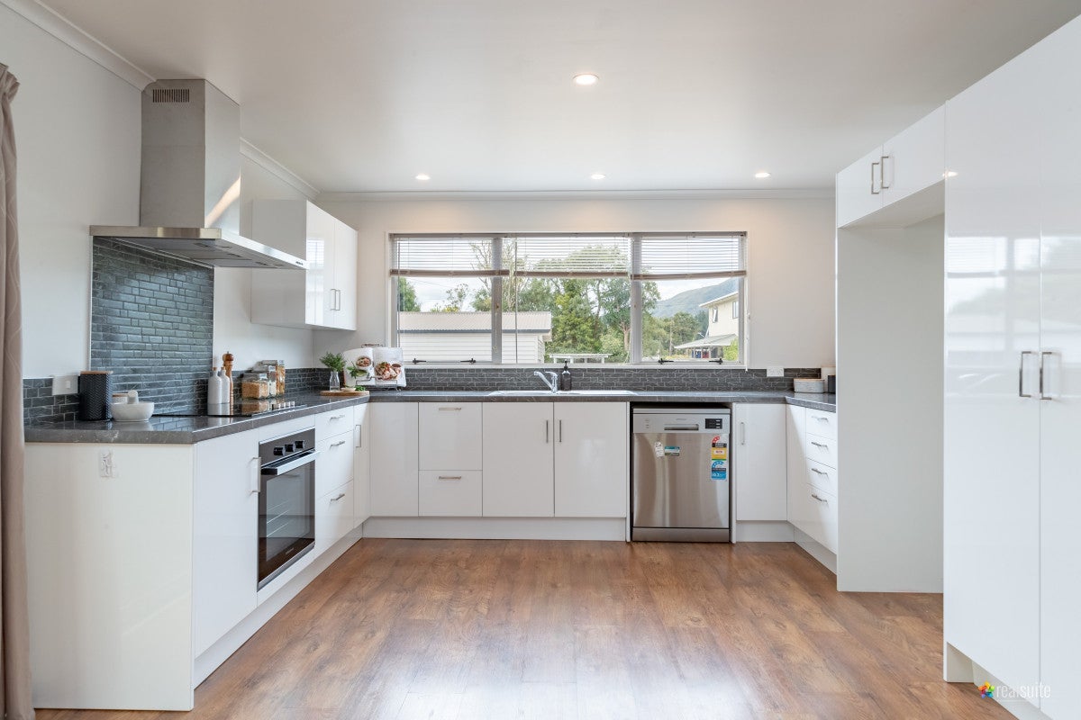 25 MacLaren Street, Maymorn, Upper Hutt - Carousel 2