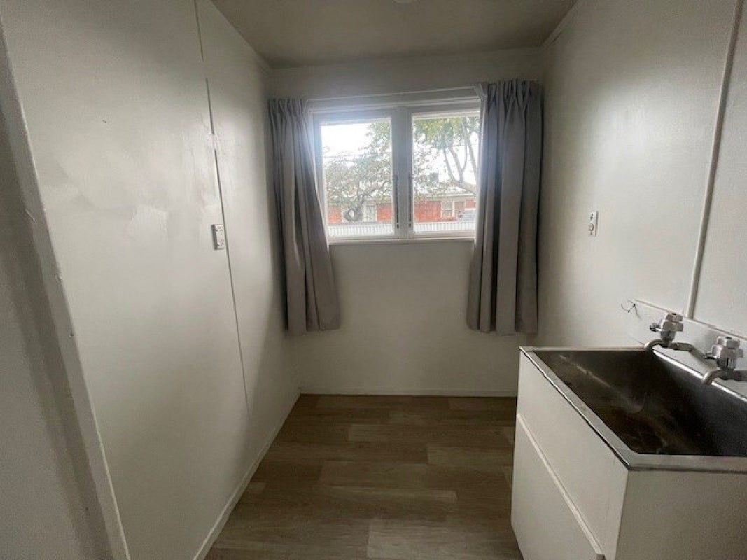 48 Geddis Avenue, Maraenui, Napier - Carousel 13