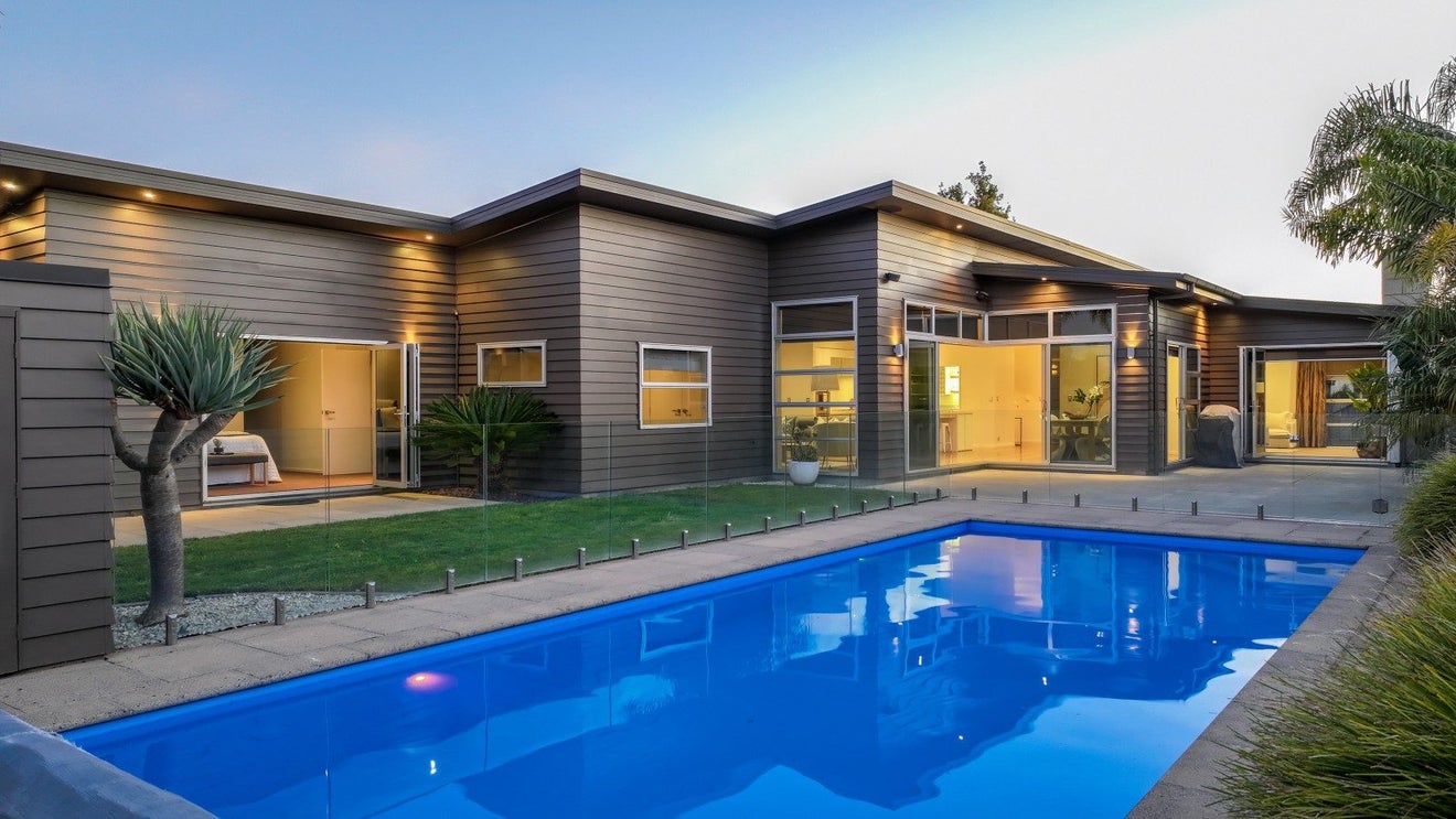 23 Darjon Drive, Huntington, Hamilton - Carousel 1