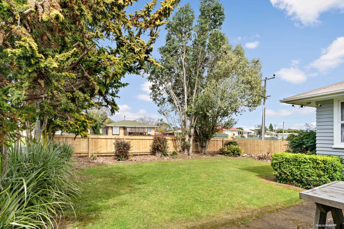 10 Elizabeth Street, Tuakau, Tuakau - Carousel 2
