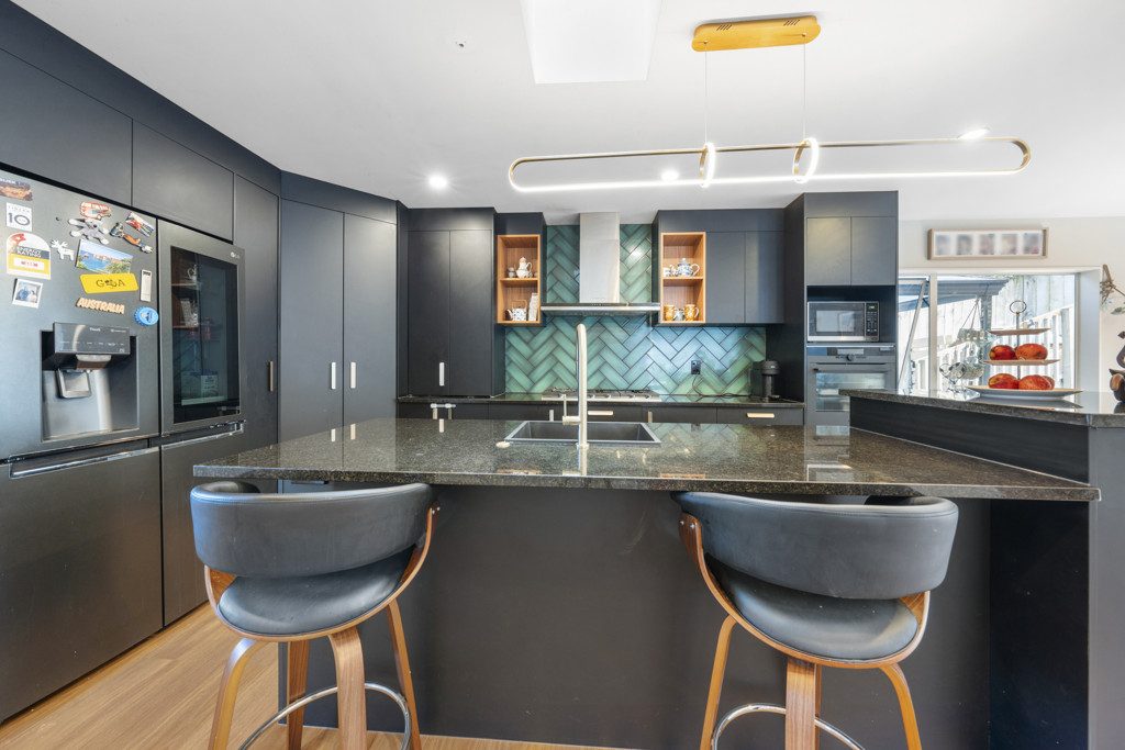 25 Whitmore Road, Mount Roskill, Auckland - Carousel 2