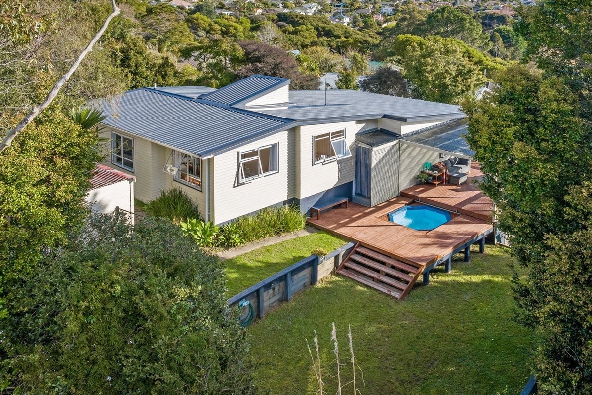 46 Danbury Drive, Torbay, Auckland - Carousel 1