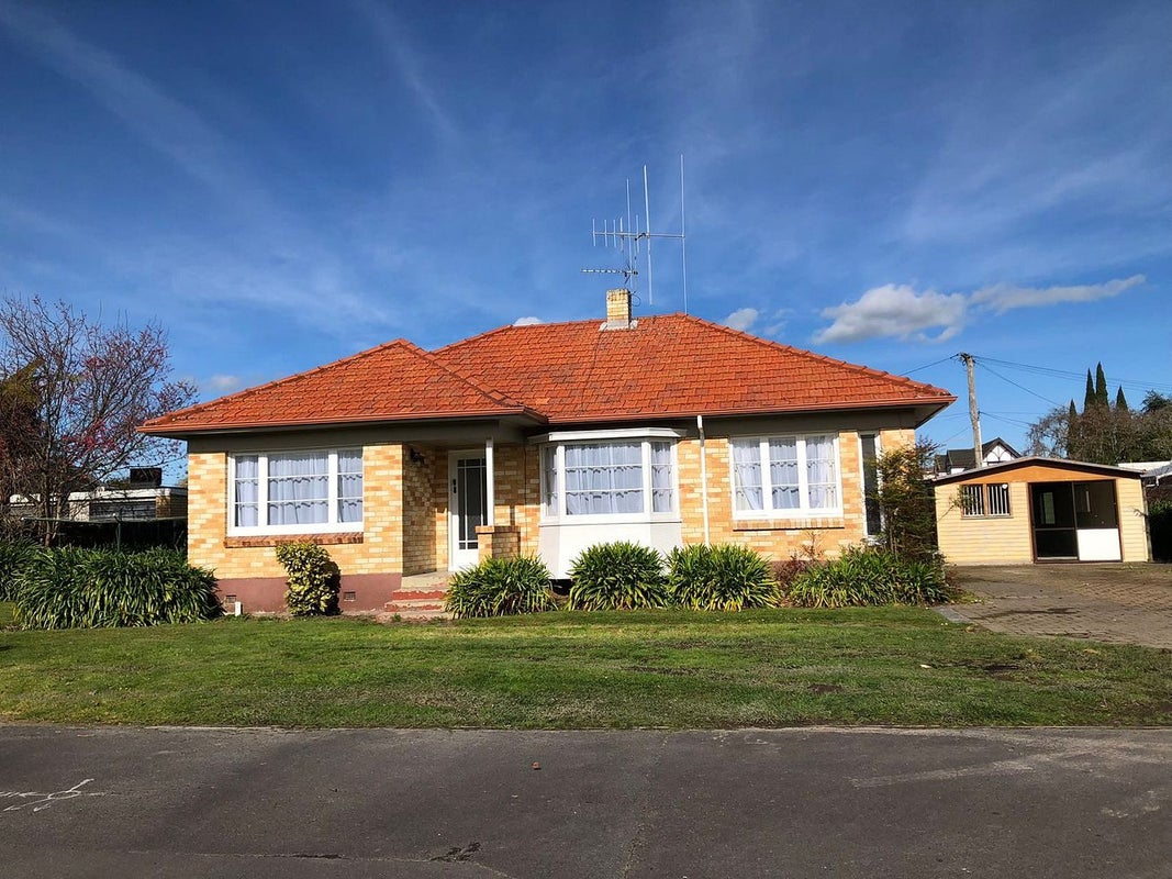 544 Grey Street, Hamilton East, Hamilton - Carousel 1
