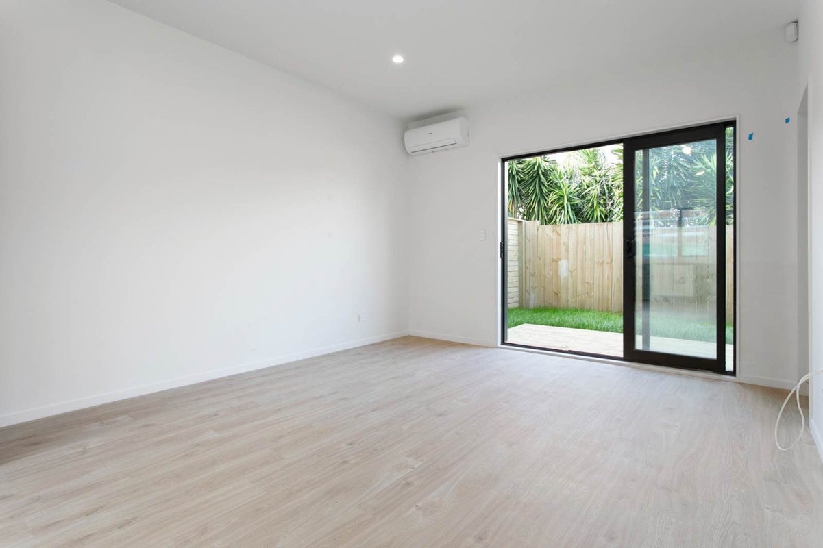 5/26 Parry Road, Mount Wellington, Auckland - Carousel 1