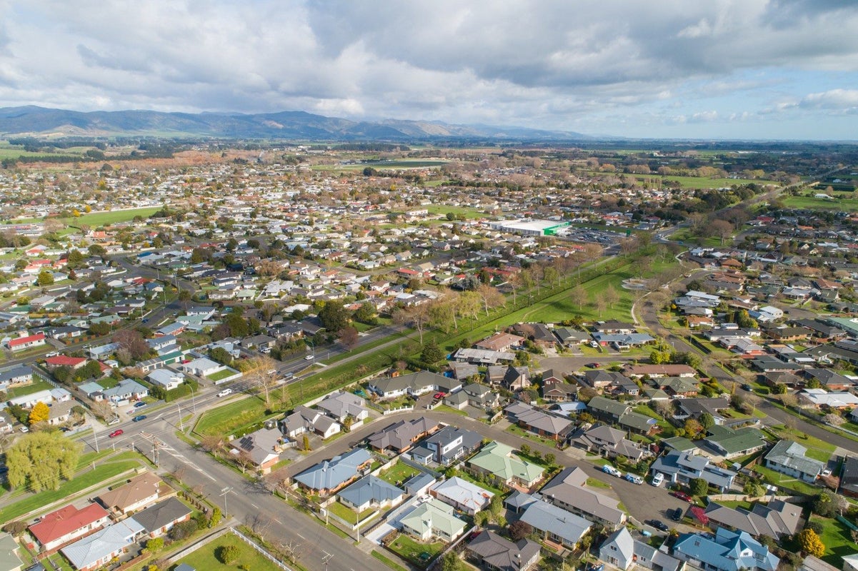 4B Jones Place, Highbury, Palmerston North - Carousel 2