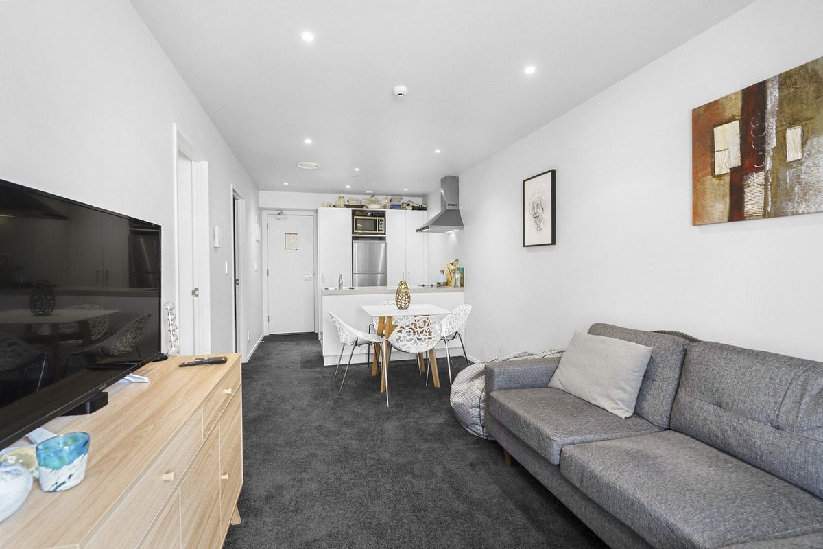 205/74 Taranaki Street, Te Aro, Wellington - Carousel 2