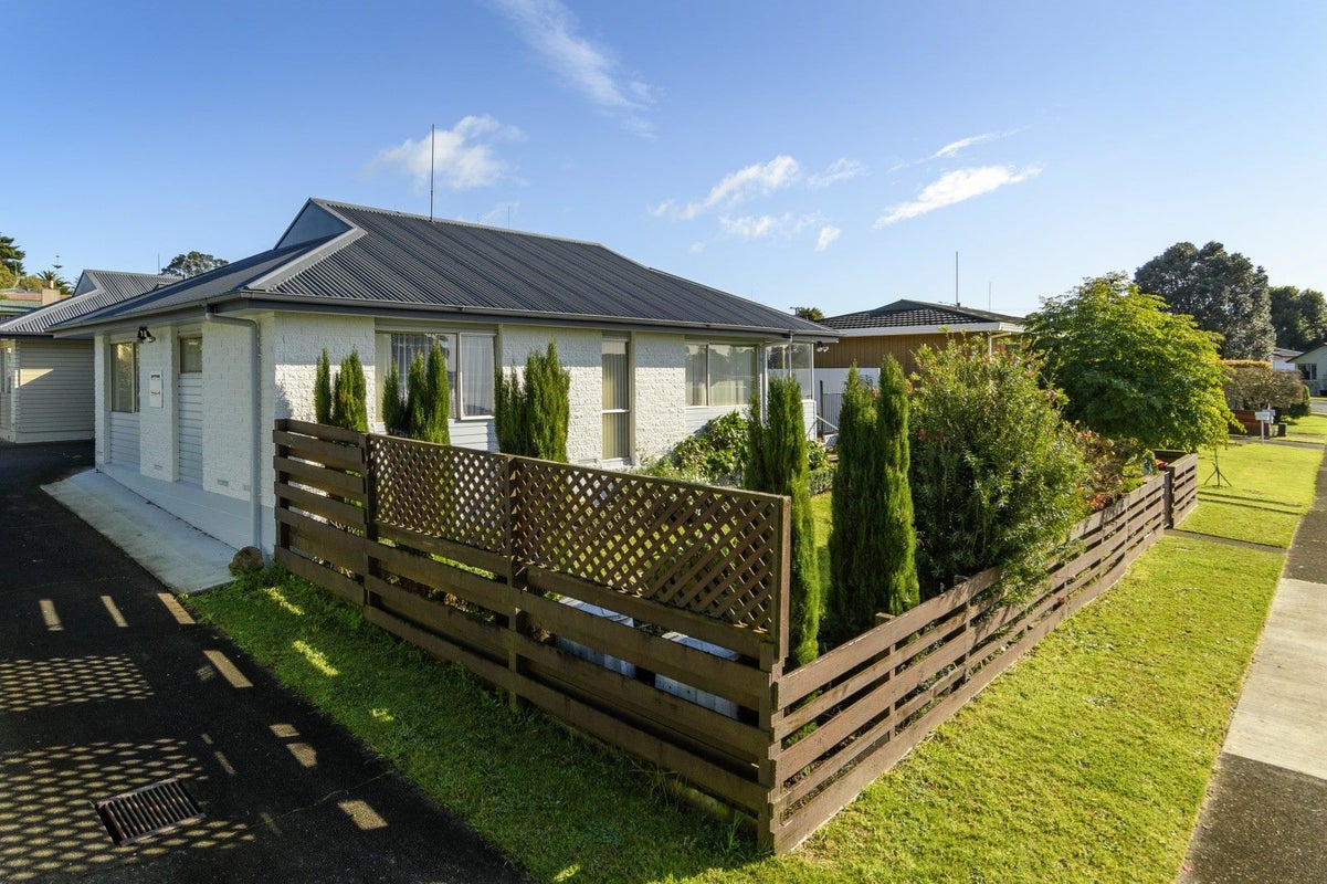 5A Knox Place, Greerton, Tauranga - Carousel 2