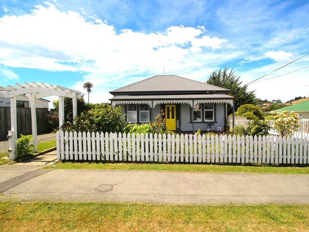 49 Till Street, South Hill, Oamaru - Carousel 1