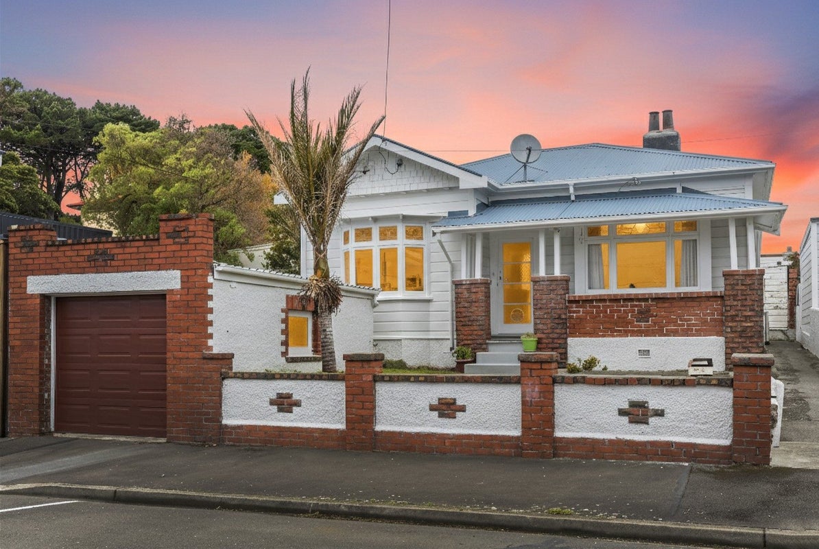 3 Angus Avenue, Berhampore, Wellington, Wellington - Carousel 1