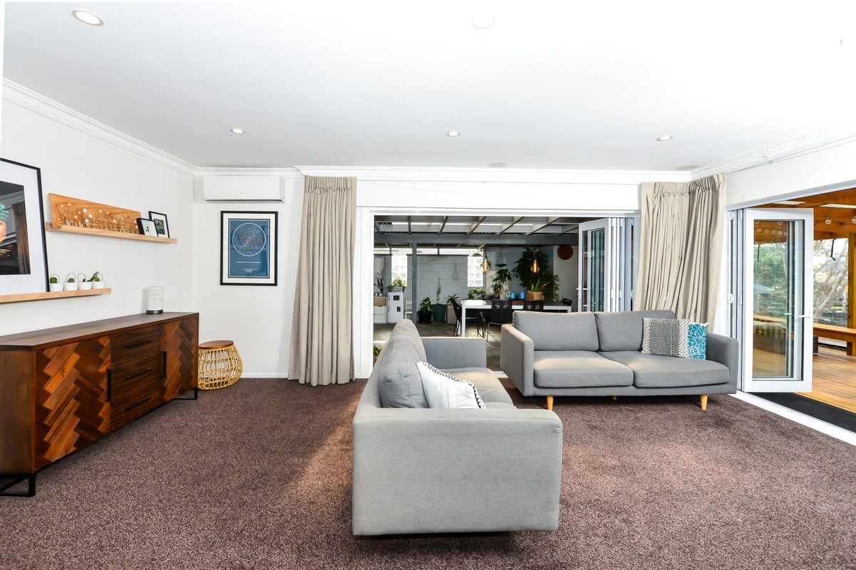 17 Beaumaris Place, Dinsdale, Hamilton - Carousel 1