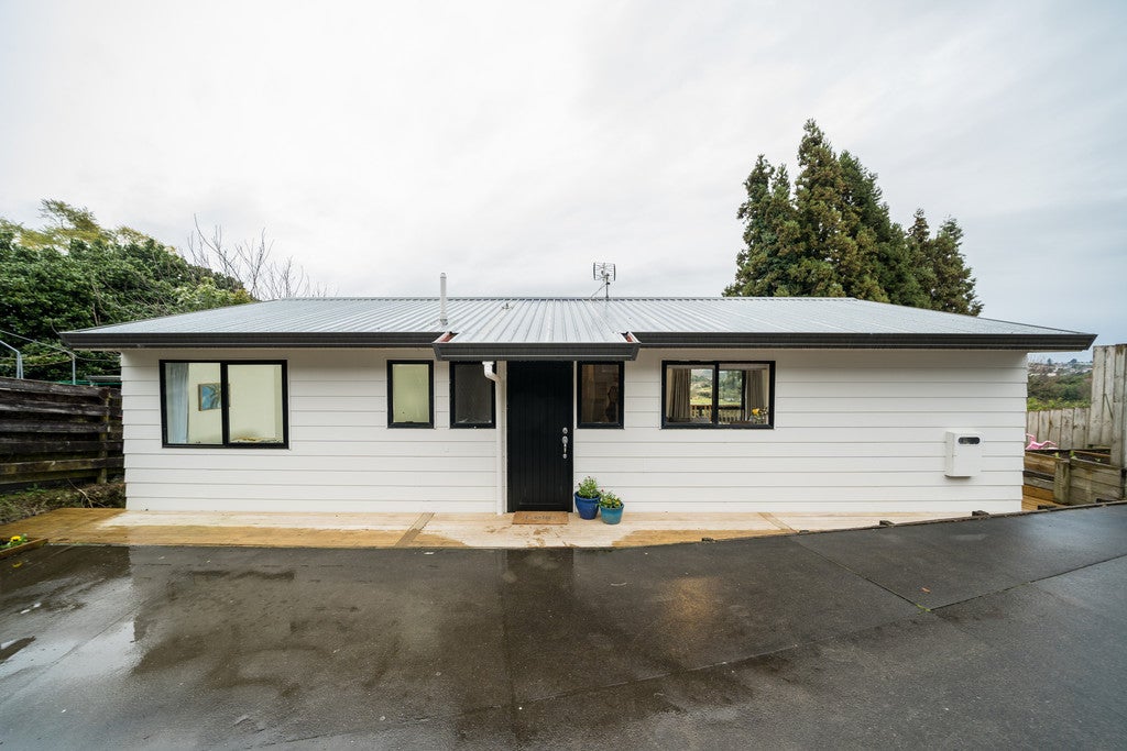 165B Cambridge Road, Bethlehem, Tauranga - Carousel 2