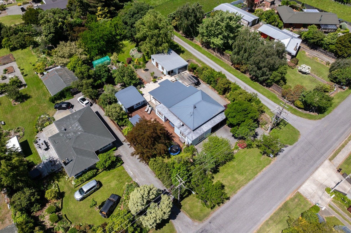 14 Vickerman Street, Grovetown, Blenheim - Carousel 1