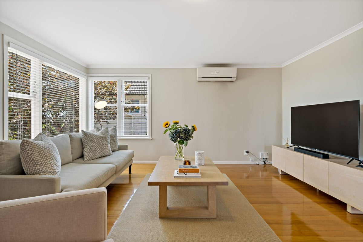 2/132 St Johns Road, Meadowbank, Auckland - Carousel 1