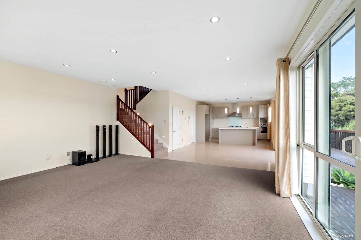72 Laurel Oak Drive, Schnapper Rock, Auckland - Carousel 2