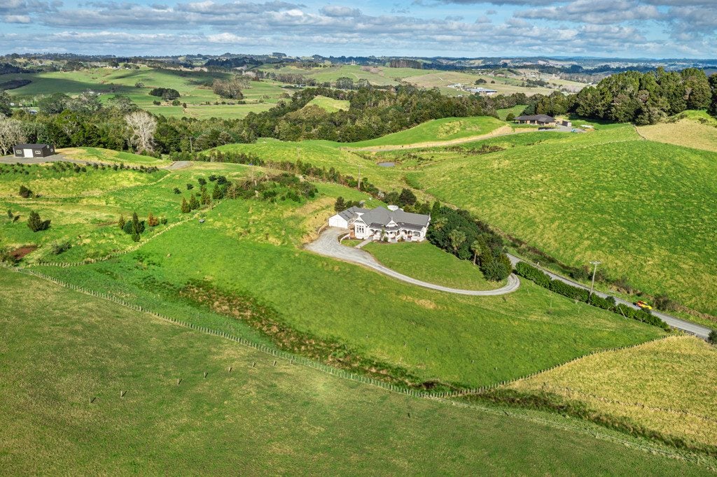 144 Pebble Brook Road, Silverdale - Carousel 26