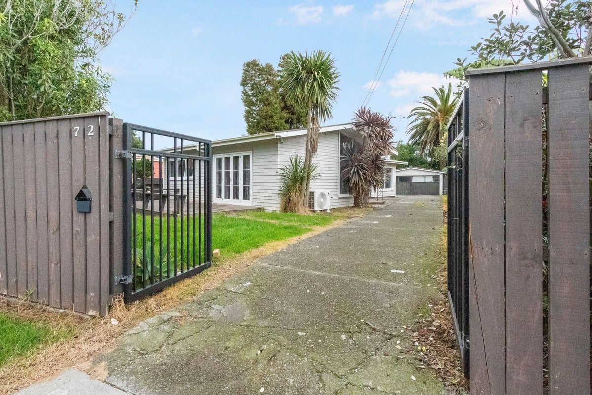 72 Christmas Road, Manurewa, Auckland - Carousel 1