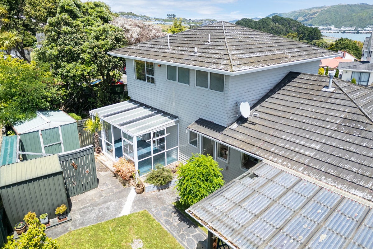 2 Thurso Grove, Papakowhai, Porirua - Carousel 26