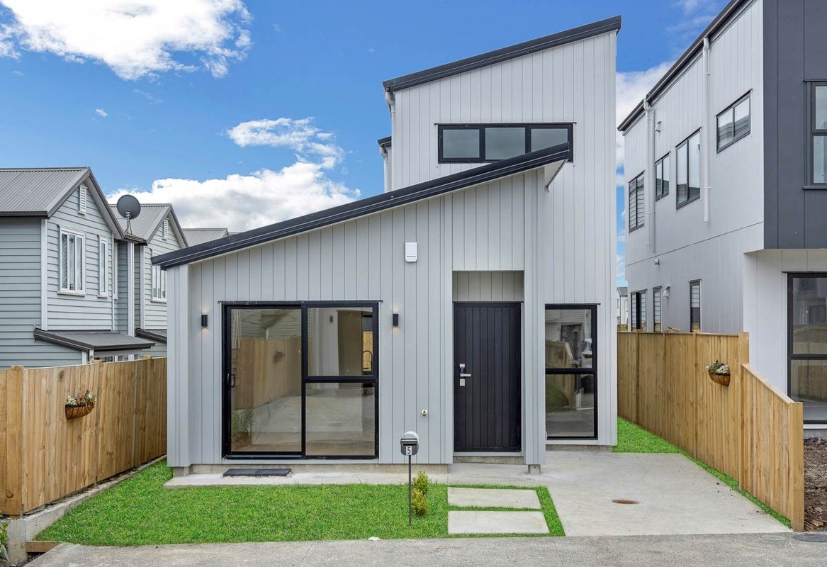 5 Military Lane, Papakura, Papakura - Carousel 1