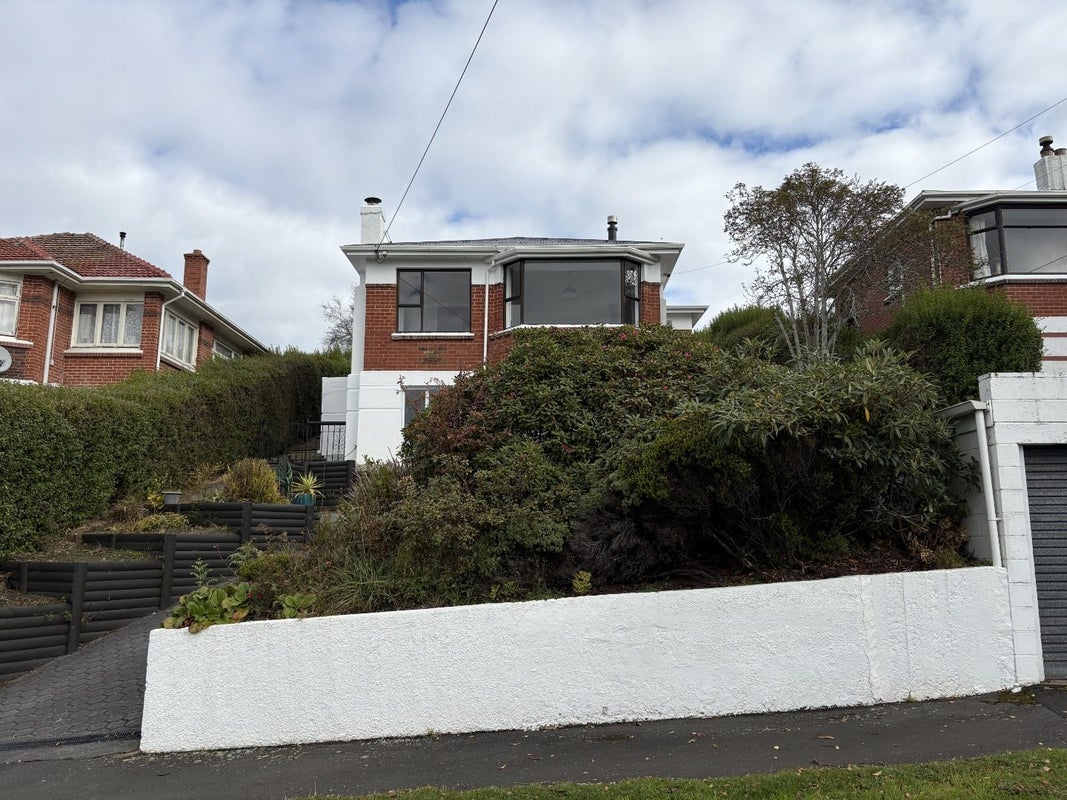 27 Kinsman Street, Kaikorai, Dunedin - Carousel 1