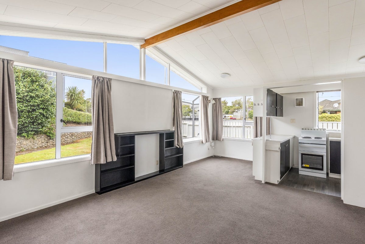 75A Ocean Road, Paraparaumu Beach, Paraparaumu - Carousel 2