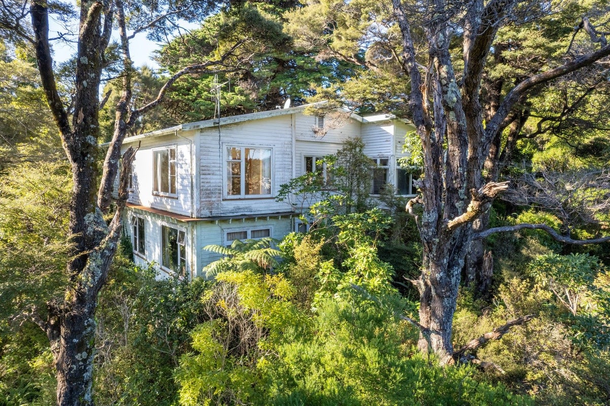 38 Plateau Road, Te Marua, Upper Hutt - Carousel 1