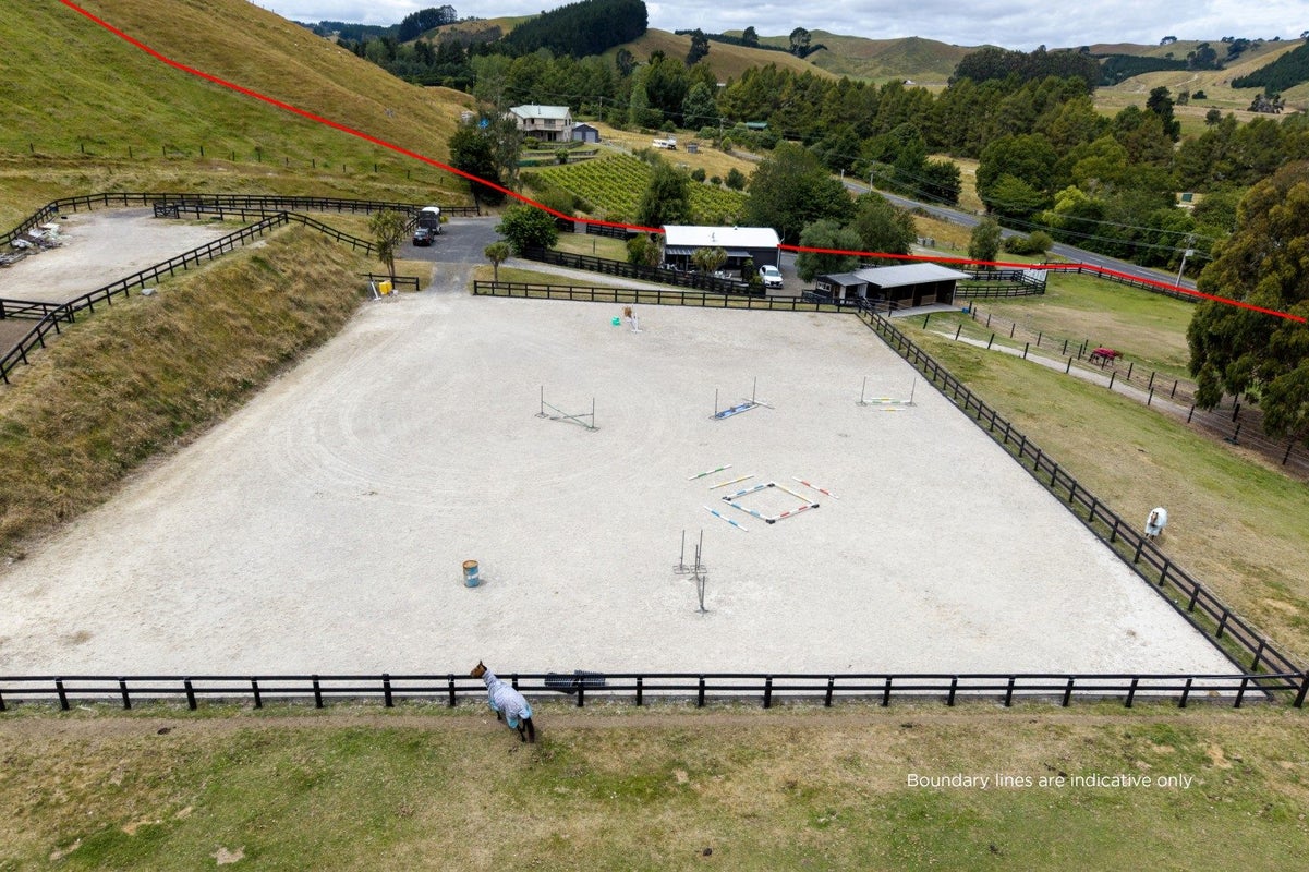 434 Whangamata Road, Kinloch, Taupo - Carousel 34