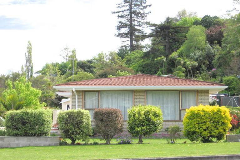 18 Sievwright Lane, Whataupoko, Gisborne - Carousel 1