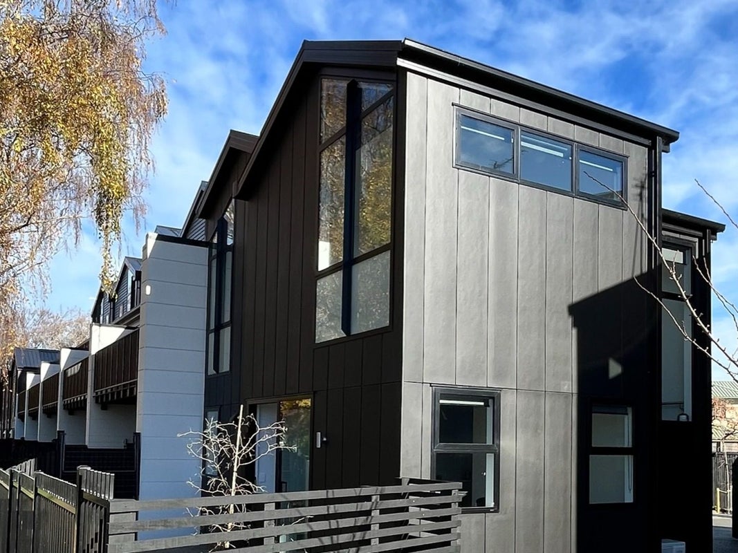 3/27 Harewood Road, Papanui, Christchurch - Carousel 1