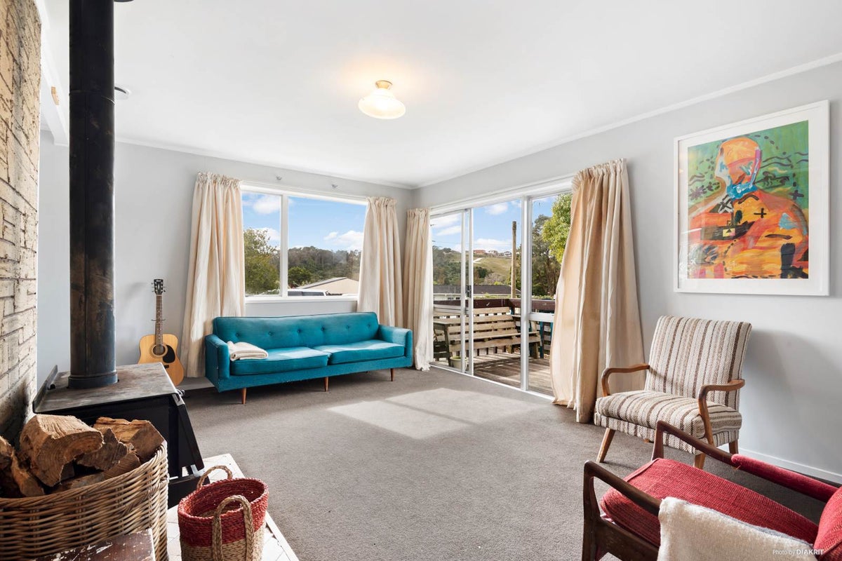 24 Glen Road, Ranui, Auckland - Carousel 2