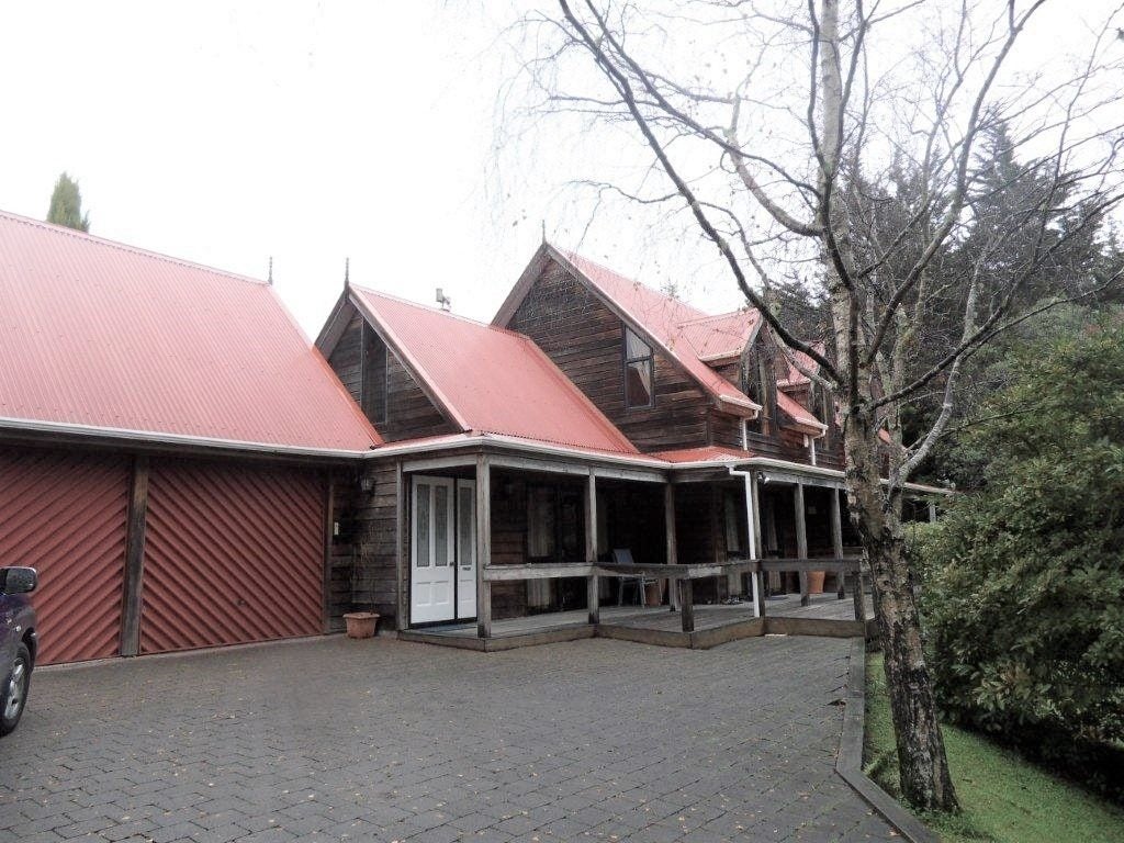83 Katherine Mansfield Drive, Whitemans Valley, Upper Hutt - Carousel 1