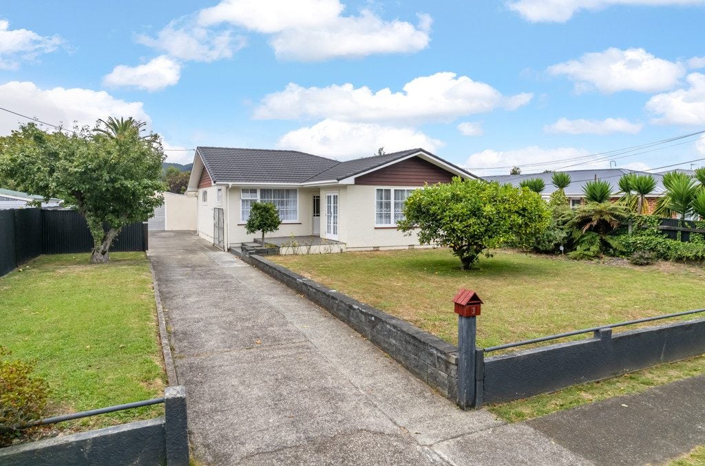 3 Hall Grove, Ebdentown, Upper Hutt - Carousel 1