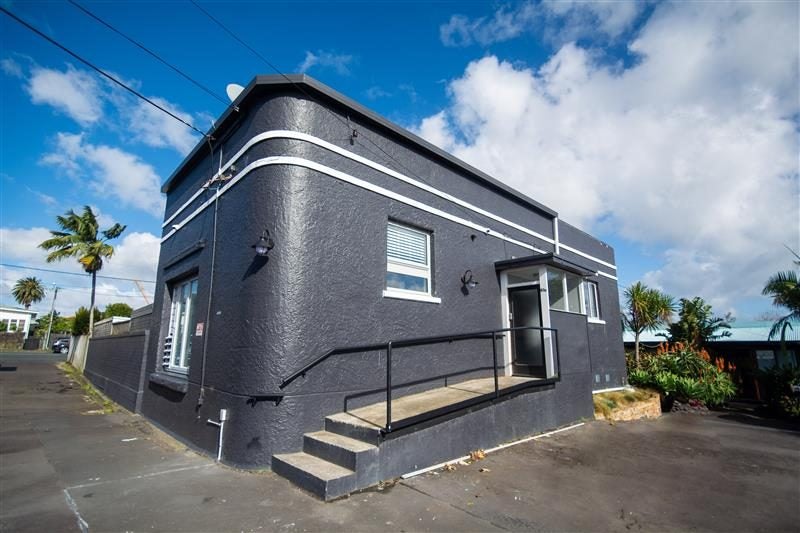 4/63 Lake Road, Devonport, Auckland - Carousel 16